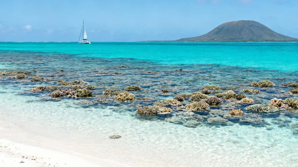 Île Maurice en novembre, lagon chaud et ciel clair